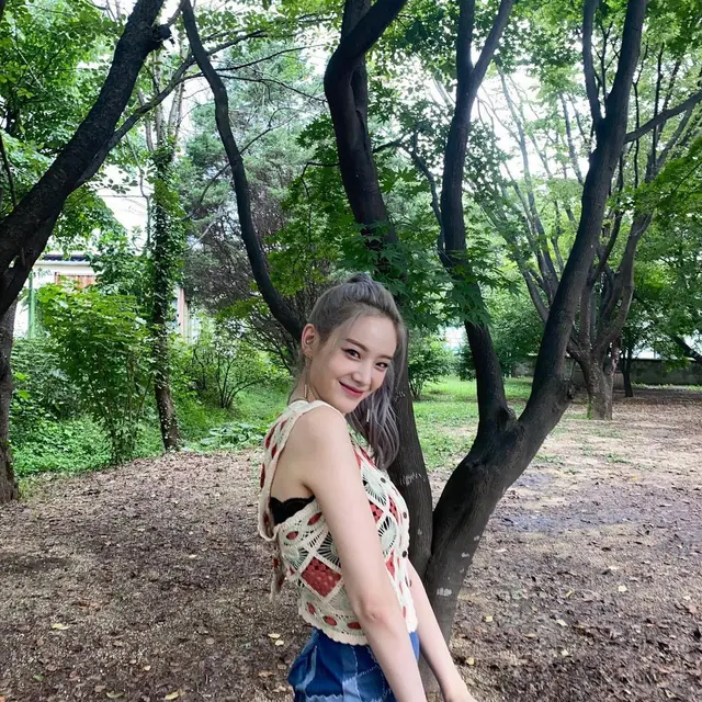 Potret Imut Jang Gyuri yang Putuskan Hengkang dari Grup fromis_9