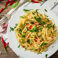 ilustrasi spaghetti/copyright by Ramon grosso dolarea from Shutterstock