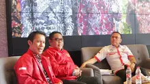 Anggota Exco serta Plt Sekjen PSSI, Yunus Nusi (kiri). (Istimewa)
