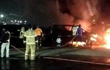 Cara Melindungi Mobil Listrik Saat Terjadi Banjir