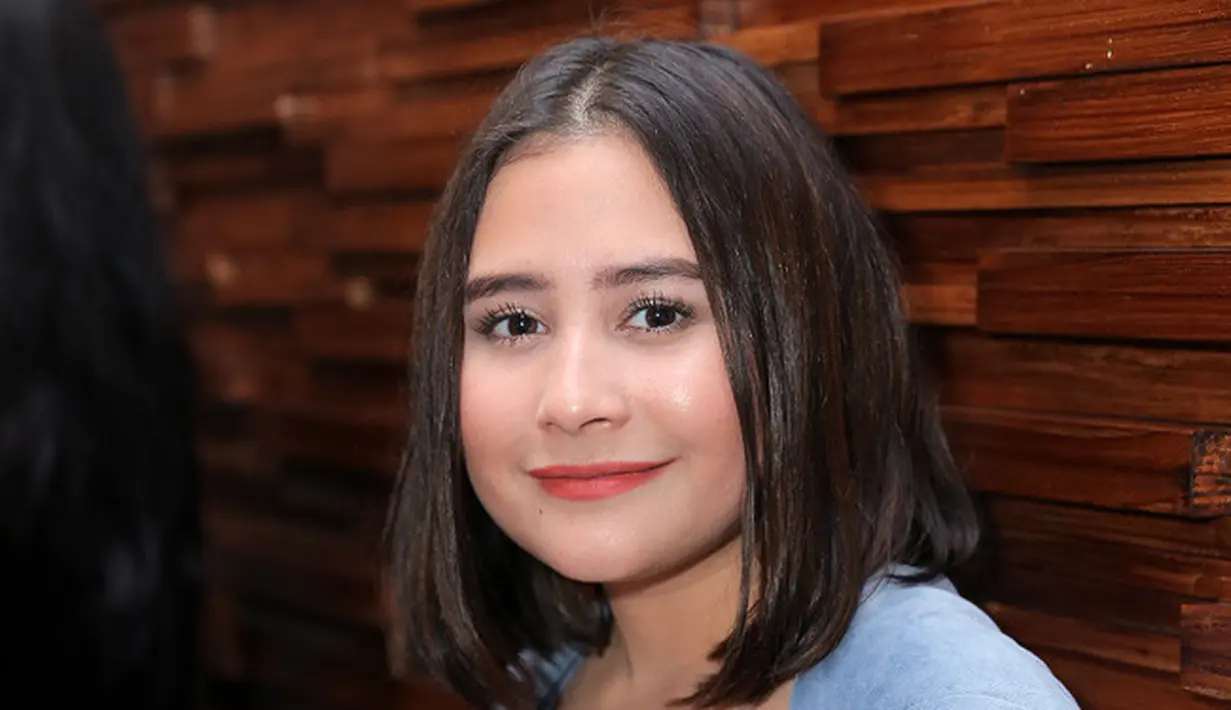 Pemeran Risa dalam film Danur: I Can See Ghost itu kesal lantaran banyak komentar nyinyir tersebut. Banyak netizen melihat sukses lantaran banyak memiliki follower di Instagram, bukan lantaran film yang bagus. (Deki Prayoga/Bintang.com)