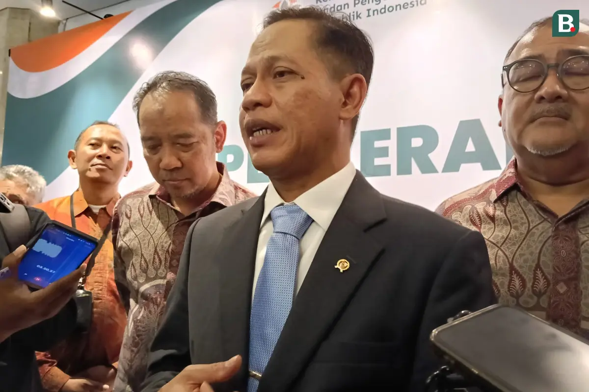 Buntut Kayu Gelondongan Terseret Arus Banjir Sumatera, Menteri LH Bakal Panggil 8 Perusahaan di Sekitar DAS Batang Toru