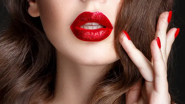 ilustrasi lipstik/Demidenko/shutterstock