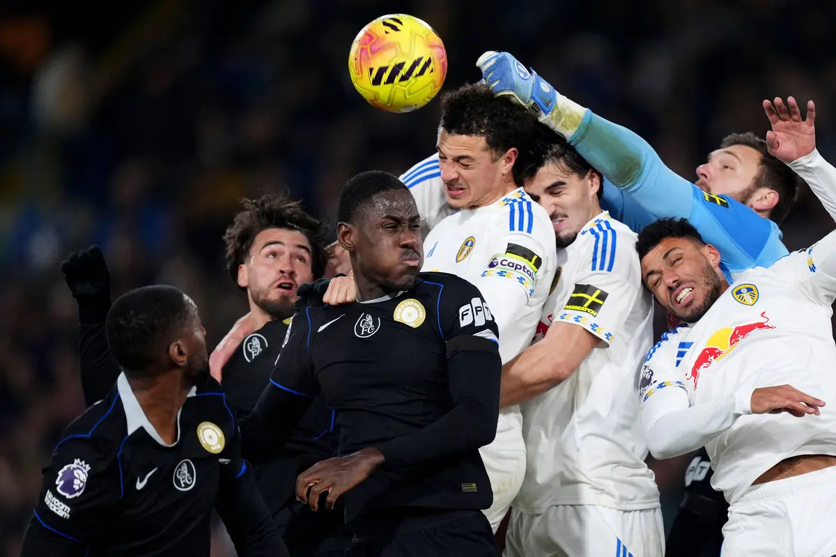 Foto: Gol Perdana Ao Tanaka Antar Leeds Tumbangkan Chelsea di Liga Inggris