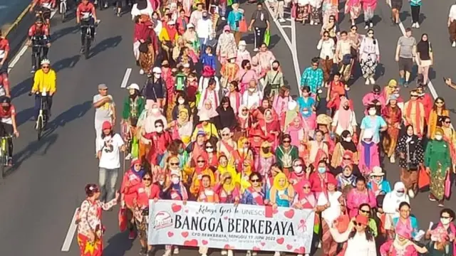 Usaha Menjadikan Kebaya Sebagai Warisan Budaya Tak Benda UNESCO Lewat CFD Berkebaya