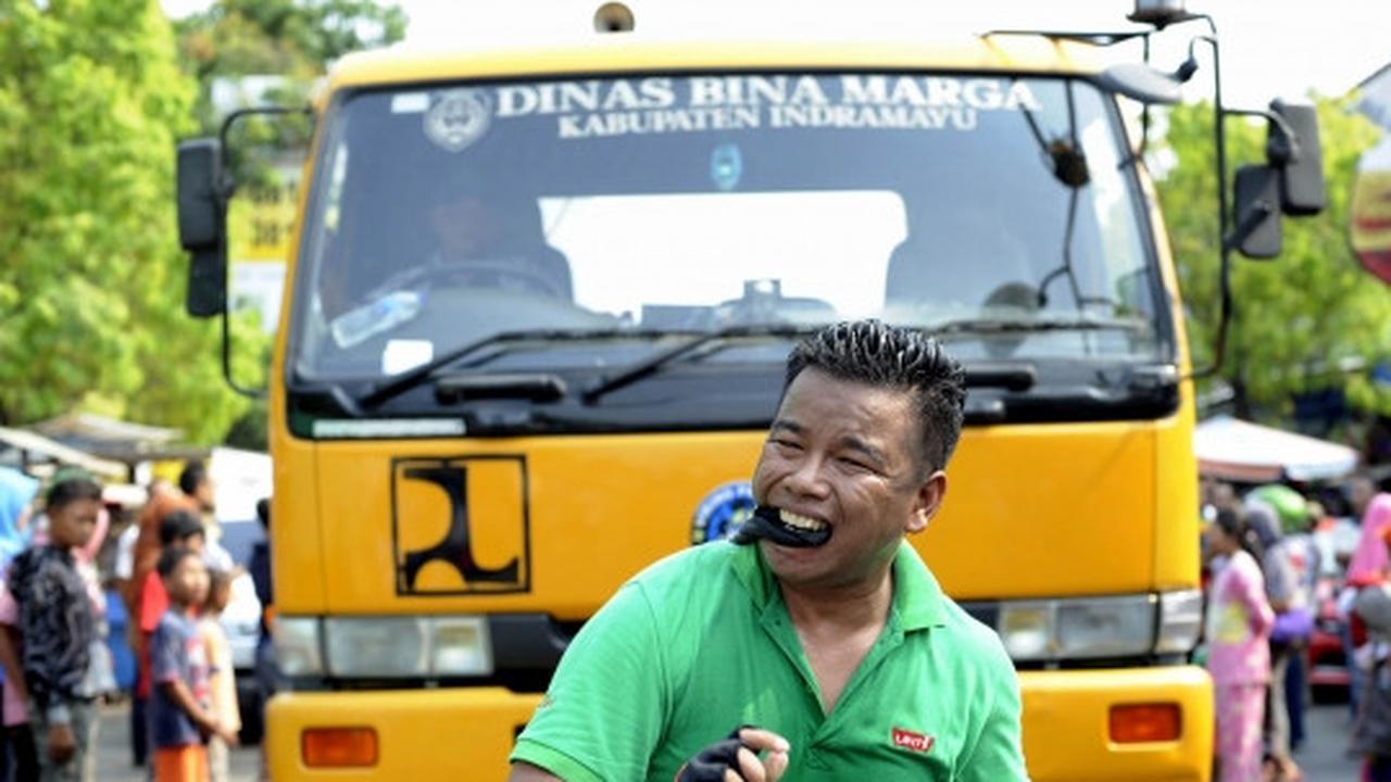 Luar biasa, pria asal Bandung ini punya gigi berkekuatan super
