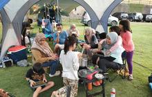 Mengungkap Psikologi Anak Tengah: Mengapa Mereka Rentan Merasa Terabaikan dalam Keluarga?