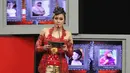 Sha Ine Febriyanti tampak cantik dengan balutan busana kebaya berwarna merah. Perannya dalam film berjudul Nay pada tahun 2015, membuatnya berhasil mendapatkan beberapa nominasi sebagai pemeran utama dari berbagai Festival Film. (Kapanlagi.com/Muhammad Rasyad)