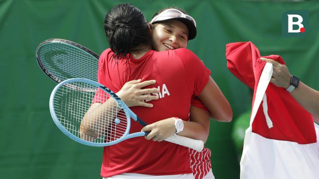 Beatrice Gumulya / Jessy Rompies