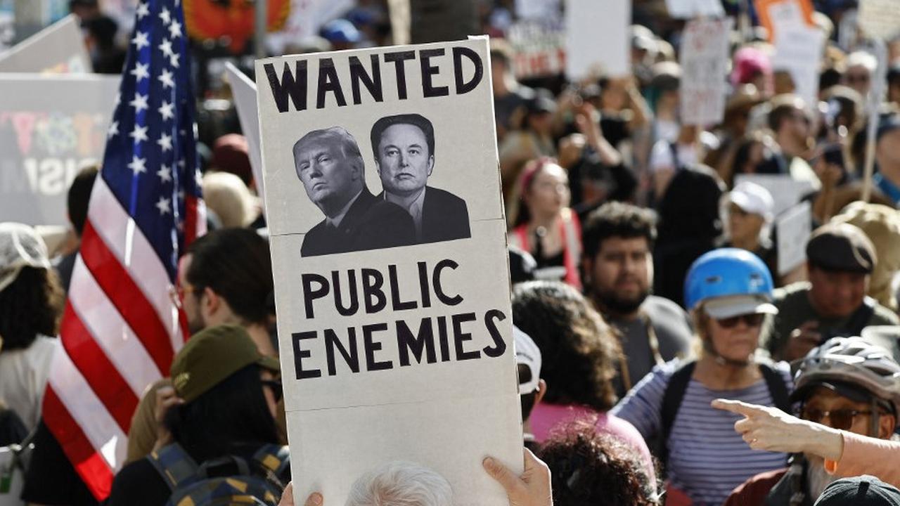 FOTO: Potret Demo Besar-besaran Guncang Amerika Serikat Dipicu Kebijakan Kontroversial Donald Trump dan Elon Musk