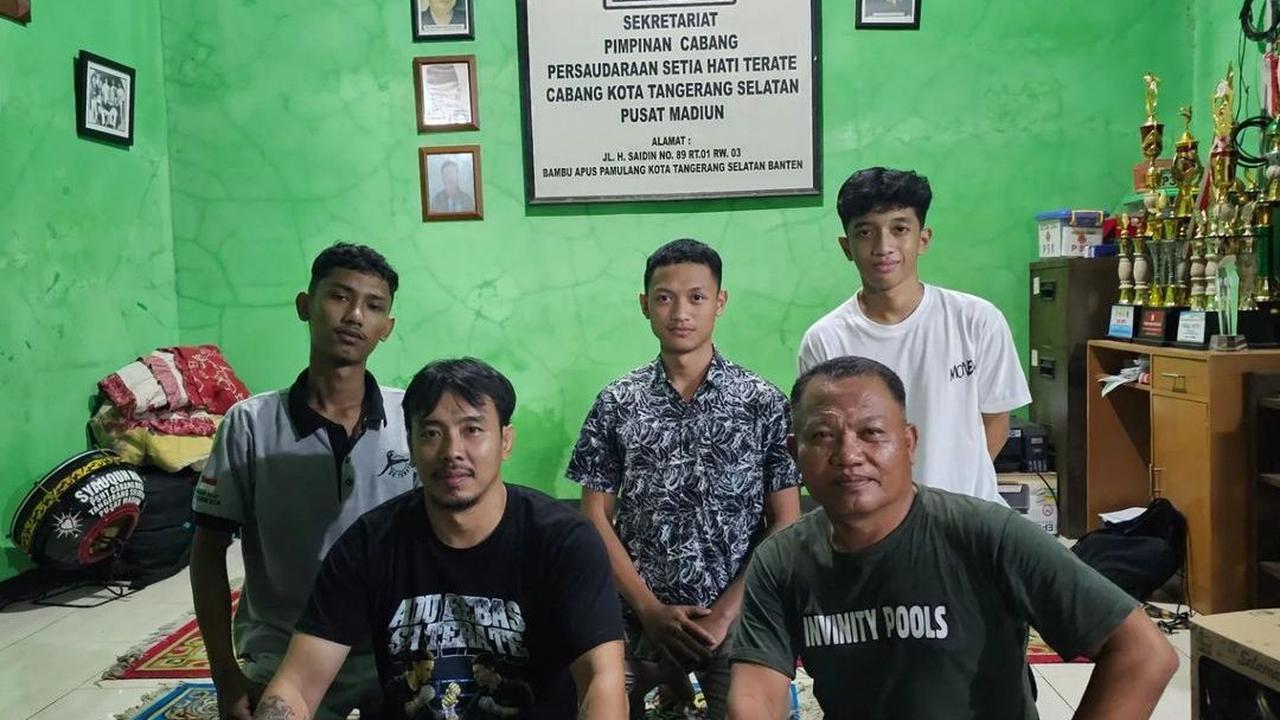 Gabung di Perguruan Silat
