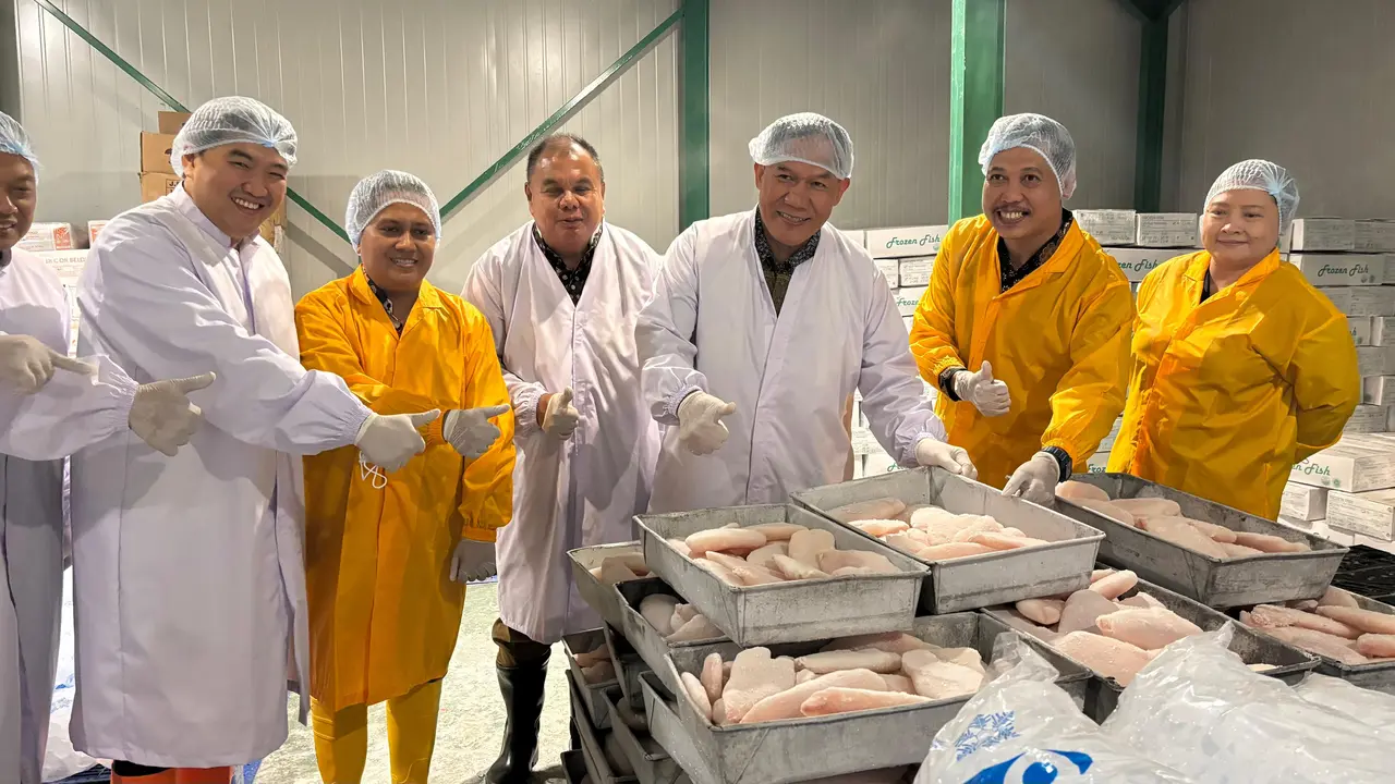 Kunjungan anggota Komisi VII DPR RI ke Kawasan Ekonomi Khusus (KEK) Industri Halal, Sidoarjo, Jawa Timur, Jumat (13/6/2025).