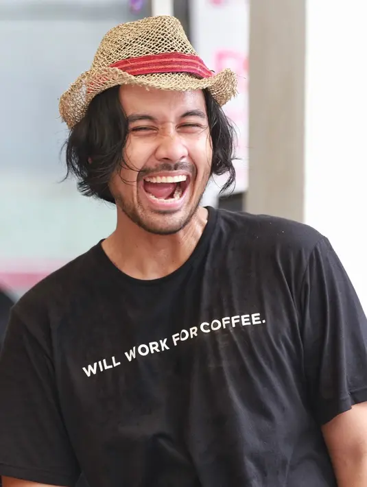 Film Filosofi Kopi: Ben & Jody ini akan melewati proses syuting sampai awal Februari dan memiliki jadwal tayang pada Juli 2017. Lokasi syuting untuk film ini akan melibatkan beberapa kota di Indonesia. (Adrian Putra/Bintang.com)