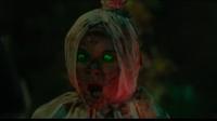 Acha Septriasa berperan menjadi pocong di Film Mumun.