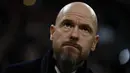 Kesepakatan secara verbal telah terjadi antara Erik Ten Hag dengan perwakilan Manchester United tentang masa depan pelatih asal Belanda tersebut untuk membesut MU musim depan. Jika benar terjadi, Erik Ten Hag akan mengikuti jejak 8 kompatriotnya berikut ini. (AP/Peter Dejong)