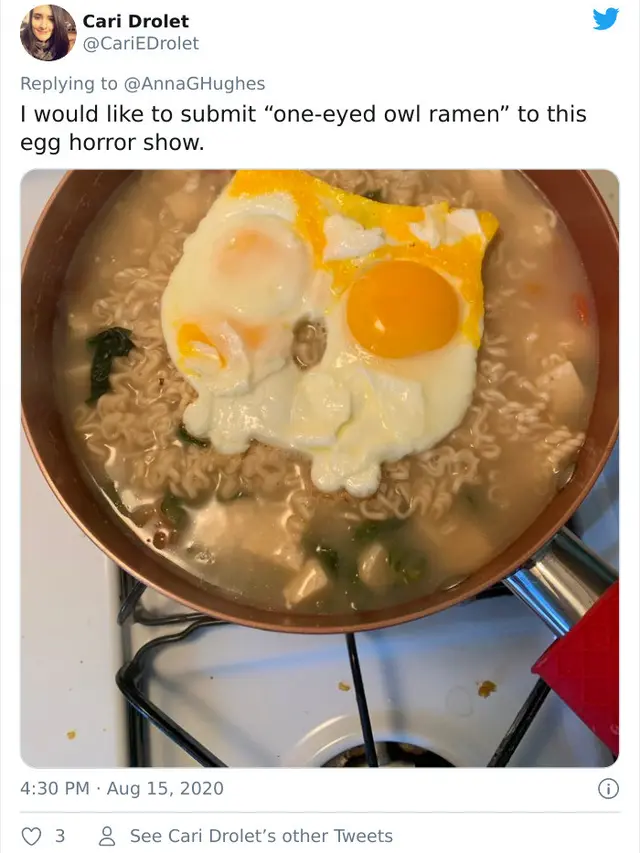 Potret Telur Ceplok Unik Ala Warganet. (Sumber: Boredpanda)