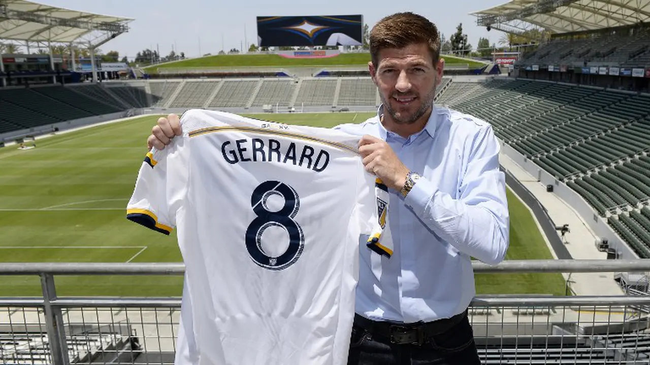 Steven Gerrard (Getty Images/AFP/Kevork Djansezian)