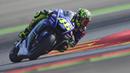 Rossi akan membalap untuk Petronas Yamaha SRT di MotoGP 2021 dan diikat dengan kontrak berdurasi satu tahun. (AFP/Javier Soriano)