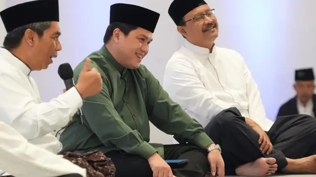 Menteri BUMN Erick Thohir saat memperingati Maulid Nabi Muhammad SAW, 12 Rabiul Awal 1444 H di Masjid At-Thohir, Depok. (Dok Kementerian BUMN)