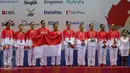 Tim renang indah Indonesia berhasil menyumbang medali pertama bagi kontingen Merah Putih di Sea Games 2015 Singapura. Tim renang indah Indonesia saat penerimaan medali perunggu di OCBC Aquatic Centre, Rabu (3/6/2015). (Liputan6.com/Helmi Fithriansyah)   