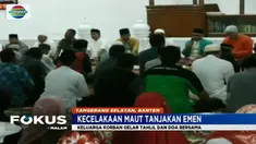 Nampak hadir musisi dan aktivis sosial Dik Doang yang datang untuk memberikan bantuan kepada keluarga korban kecelakaan Tanjakan Emen.