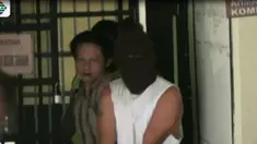 Desi bahkan berbohong kepada petugas rumah sakit menyebut anaknya terjatuh bukan dianiaya.
