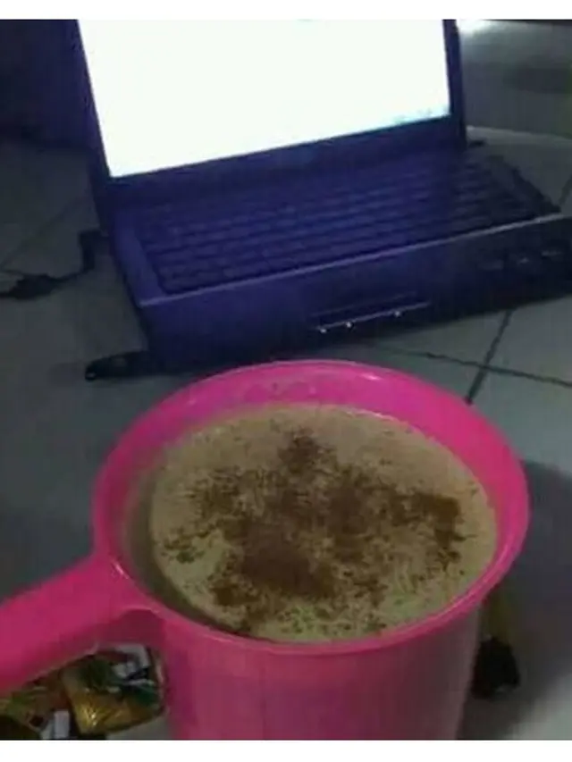 Gaya Nyeleneh Saat Menyiasati Tempat Makan Ini Bikin Tepuk Jidat