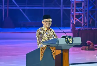 Menteri Pendidikan Dasar dan Menengah (Mendikdasmen) Abdul Mu'ti menghadiri puncak peringatan Hari Guru Nasional 2025 di Indonesia Arena, Jakarta, pada Jumat. (Istimewa)