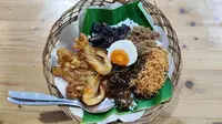 13 Rekomendasi Nasi Cumi Hitam di Surabaya, Kuliner Ikonik yang Wajib Dicoba