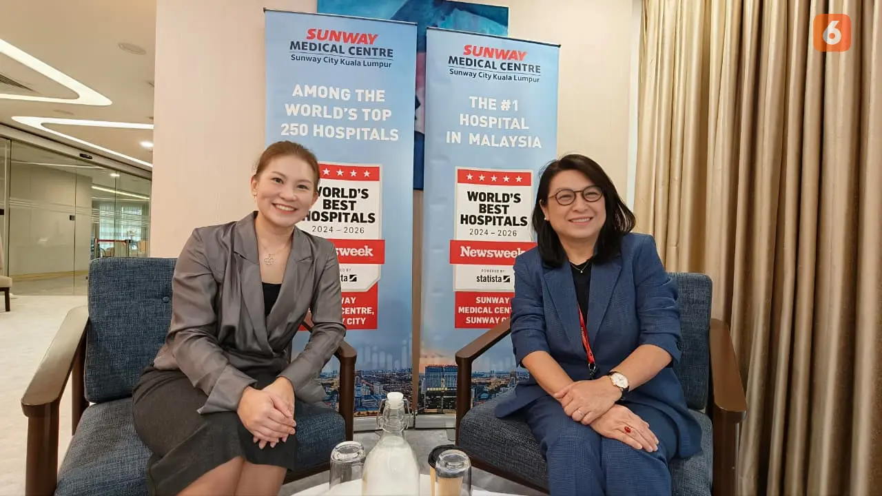 Chief Executive Officer Sunway Medical Centre, Sunway City, Erica Lam (kanan) dan Chief Financial Officer (CFO) Sunway Healthcare Group, Chelsea Cheng (kiri) (Foto: Aditya Eka Prawira/Liputan6.com)