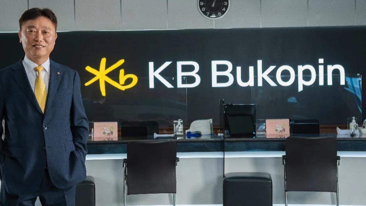 Dikatakannya, kepuasan nasabah KB Bukopin menggunakan layanan digital banking ini tercermin dari pertumbuhan jumlah pengguna KBstar yang menunjukkan peningkatan signifikan.
