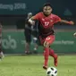 Gelandang Indonesia, Saddil Ramdani, saat melawan Palestina pada laga Asian Games di Stadion Patriot, Jawa Barat, Rabu (15/8/2018). Indonesia takluk 1-2 dari Palestina. (Bola.com/Vitalis Yogi Trisna)