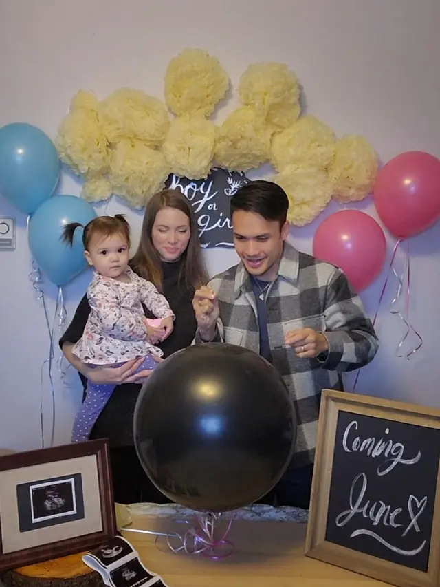 Randy Pangalila bersama anak (Instagram/randpunk)