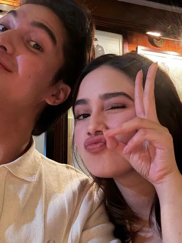 6 Gaya Couple Syifa Hadju dan El Rumi Tampil Kompak Rayakan Ulang Tahun Al Ghazali ke-27