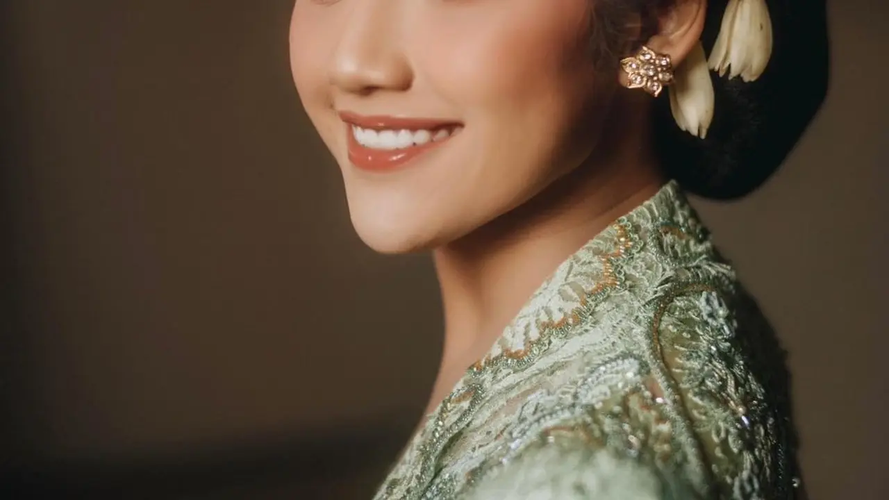 Erina Gudono