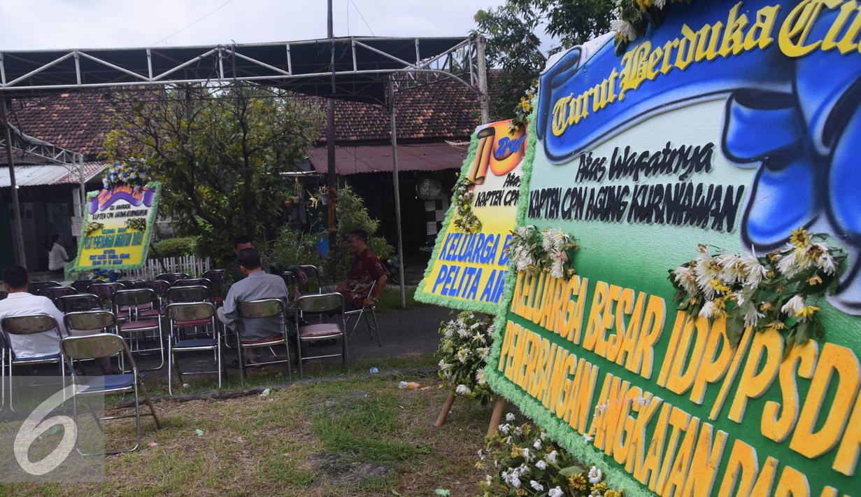 Suasana Rumah Duka Kapten Agung, Korban Helikopter di Poso ...