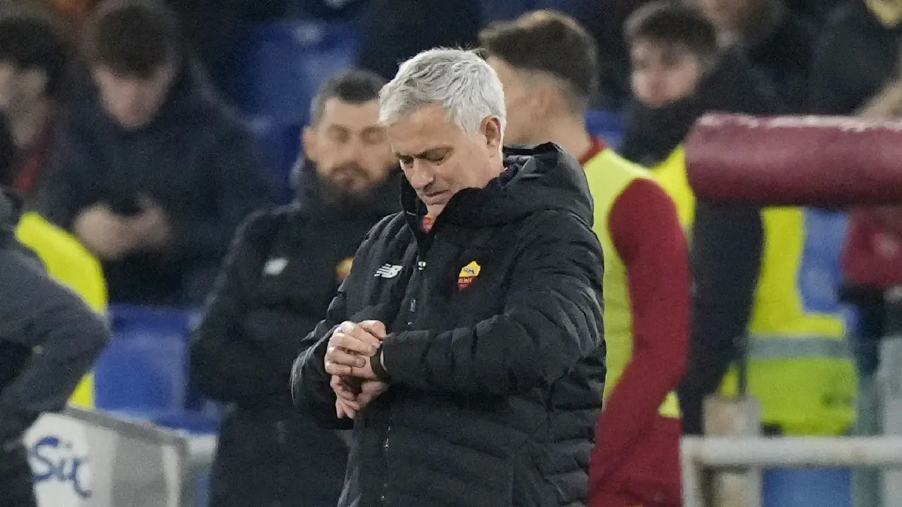 Foto: Reuni Pahit Jose Mourinho, AS Roma Babak Belur Dihajar Inter Milan di Liga Italia