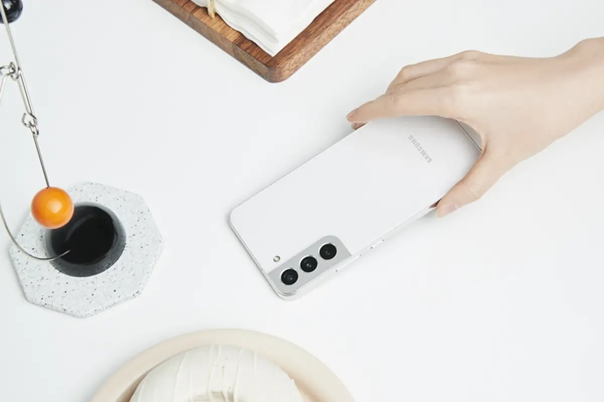 Streaming Drakor Non Stop Tetap Seru Berbekal Teknologi Unggulan Samsung Galaxy S22 5G dan S22+ 5G