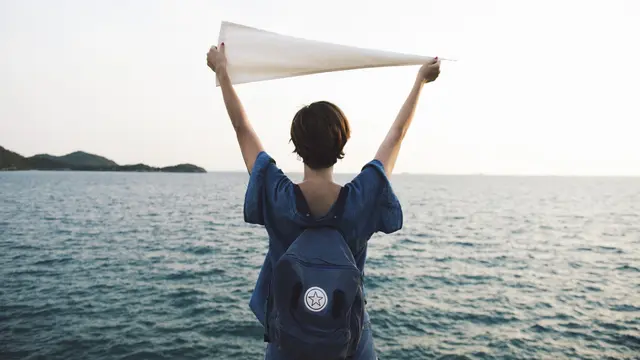 [bintang] Nggak Suka Traveling, 3 Zodiak Ini Nggak Cocok Diajak Keliling Dunia