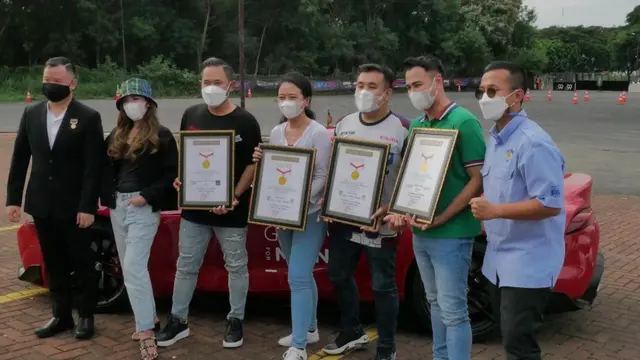 Raffi Ahmad dan Women International Master Irene Sukandar