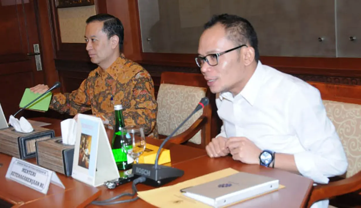 Menaker dan Mendag sepakat mendorong masuknya arus investasi, menggerakkan pengusaha dan pelaku pasar di sektor perdagangan agar tetap mampu bertahan dan tidak melakukan PHK.