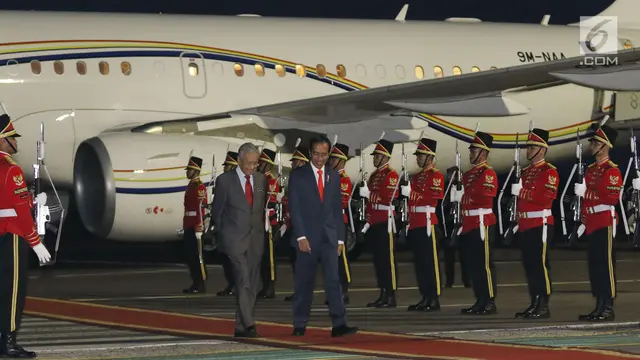 Presiden Jokowi Sambut Kedatangan PM Mahathir Mohamad