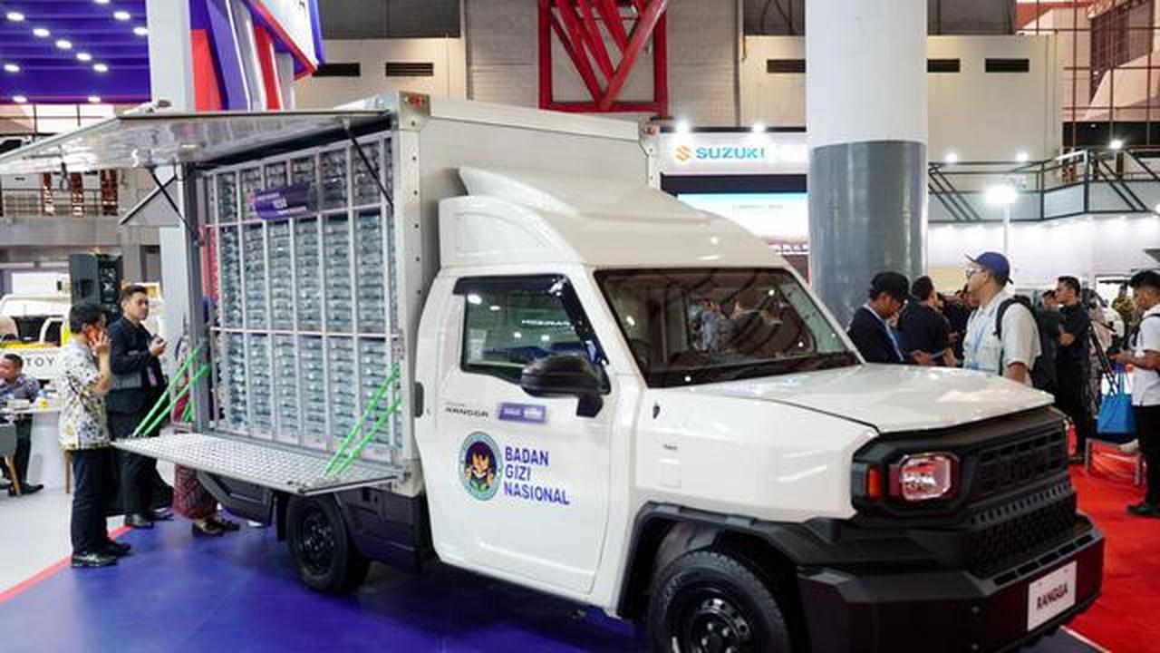 Toyota Unjuk Gigi di GIICOMVEC 2026, Hilux Rangga Tampil dengan Banyak Konversi