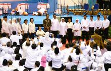 Presiden Jokowi hadiri peringatan Hari Guru Nasional 2015