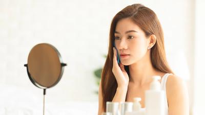 Jangan Bingung, Ini Bedanya Morning dan Night Skincare untuk Kulit Lebih Terawat