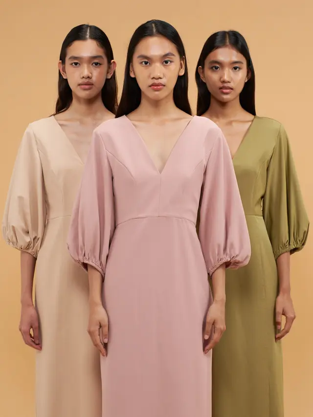 Gaun Pesta V-Neck Minimalis