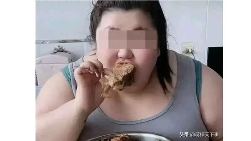 Youtuber Ini Meninggal saat Siaran Langsung Mukbang, Berat Badan Capai 300 Kg