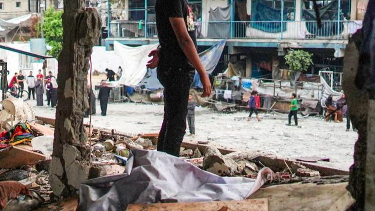 Direktur Kantor Media Pemerintah Gaza mengatakan kepada Reuters bahwa sedikitnya 40 orang tewas akibat serangan brutal Israel tersebut.&nbsp;AFP/Bashar Taleb