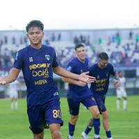 Curhat Hokky Caraka: Kalau Tidak Cinta Sepak Bola, Saya Mungkin Sudah Pensiun