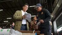Menkeu Purbaya Tinjau Bea Cukai di Pelabuhan Tanjung Perak